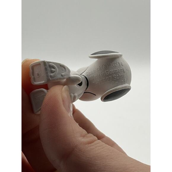 SCHLEICH 22001 Peanuts Snoopy - Charles M Schulz / Charlie Brown Dog - Picture 6 of 7